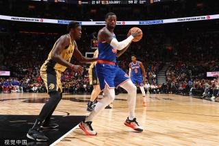 它也在暗中 它也在暗中