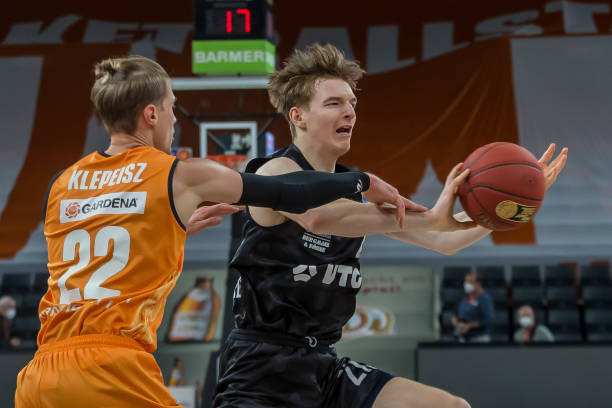 日本队教练 日本队教练